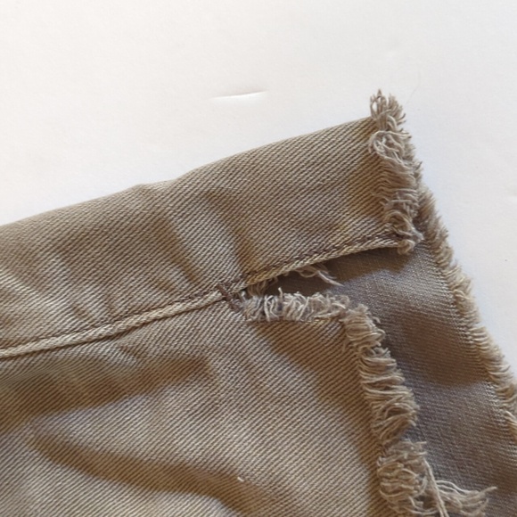 Free People Cut Off Button Fly Green/Khaki Jean Shorts women’s  | 30 - Picture 4 of 6